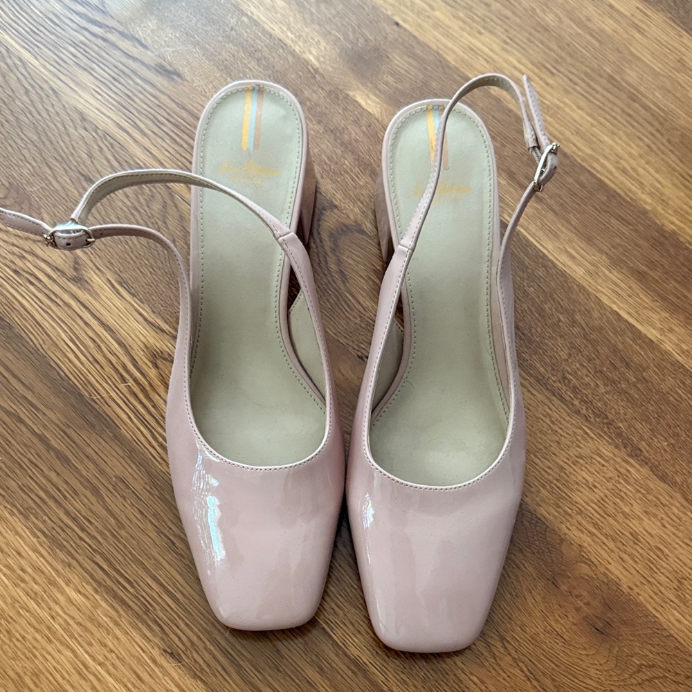 Elegant nude Slingback Heels